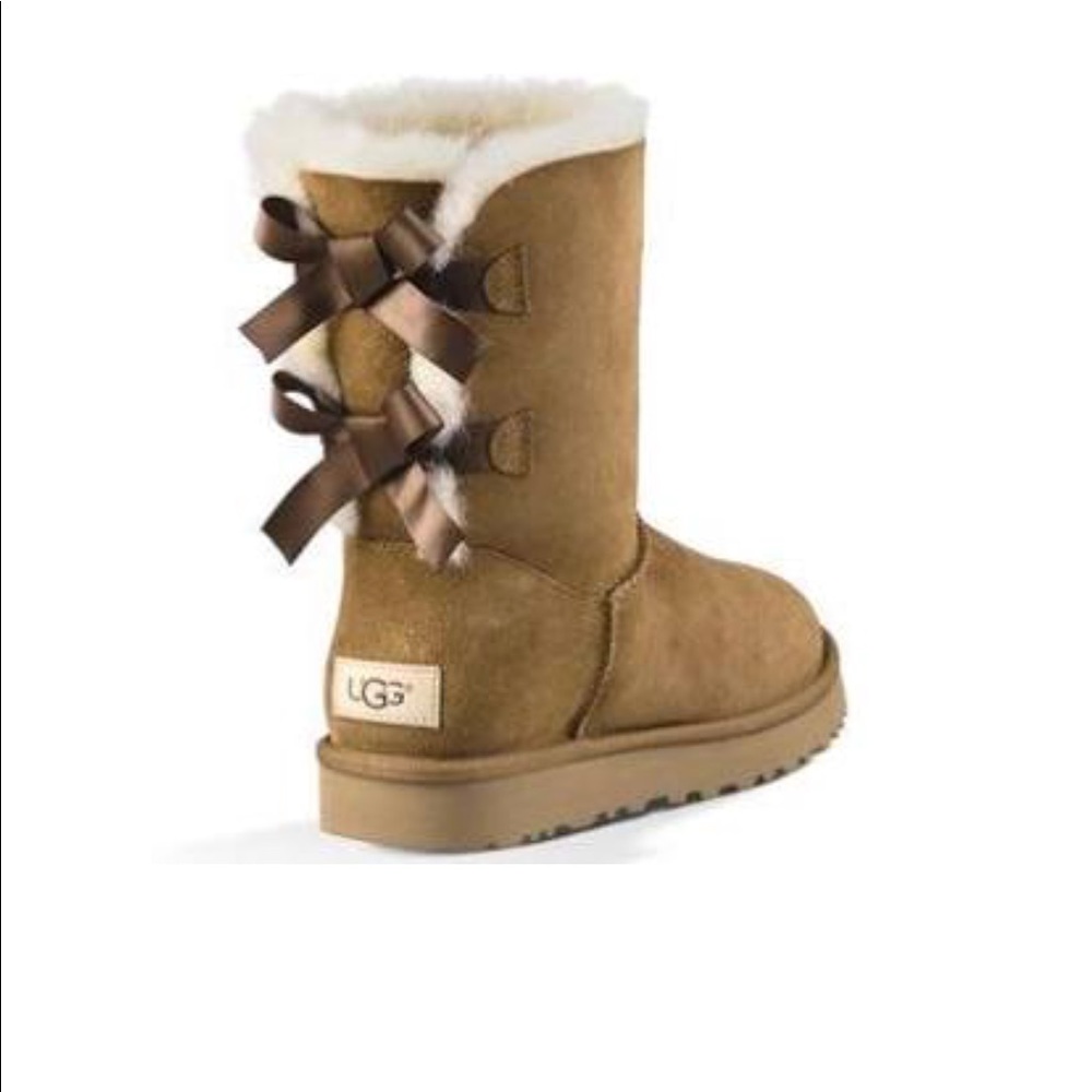 ISO UGG BAILEY BOOT SIZE 9